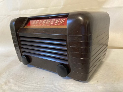 Radio d'epoca deco 1946 RCA 65X1 originale funzionante bellissima custodia bachelite marrone - Foto 1 di 6