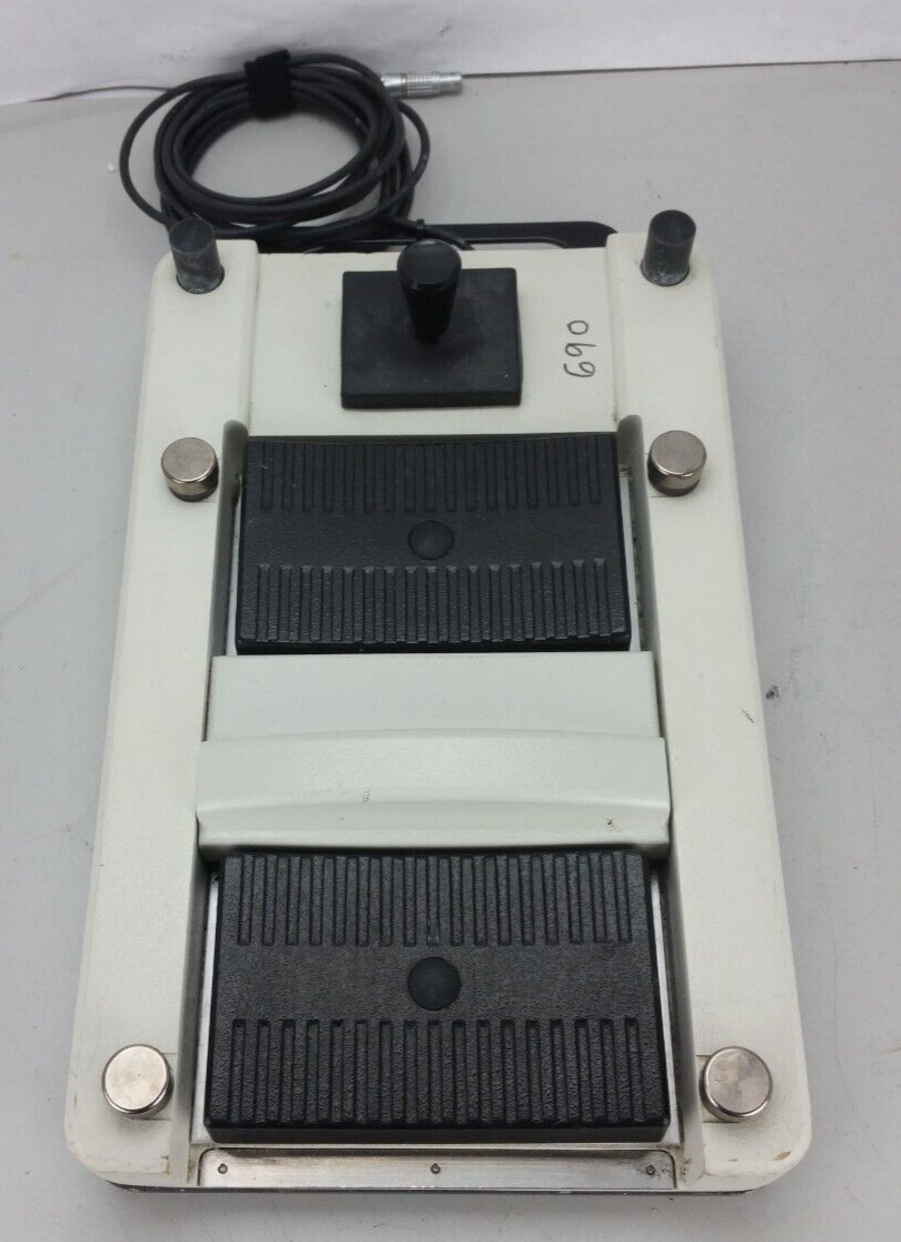 Leica 10445600 Footswitch Microscope Foot Pedal CH-9435 | eBay