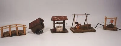 Accessoires De Modélisme Vintage Cheminée Pont Chariot Fontaine Etc. Bois Etc. - Photo 1/4