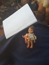 Ancienne petite poupée en caoutchouc ARI 7cm