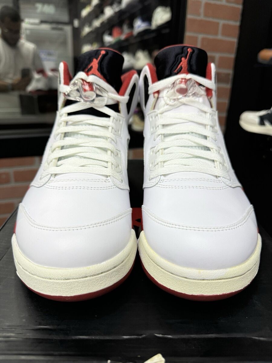 2013 Jordan 5 Retro “Fire Red Black Tongue” Size 10.5 2013 Jordan 5 Retro “Fire Red Black Tongue” Size 10.5