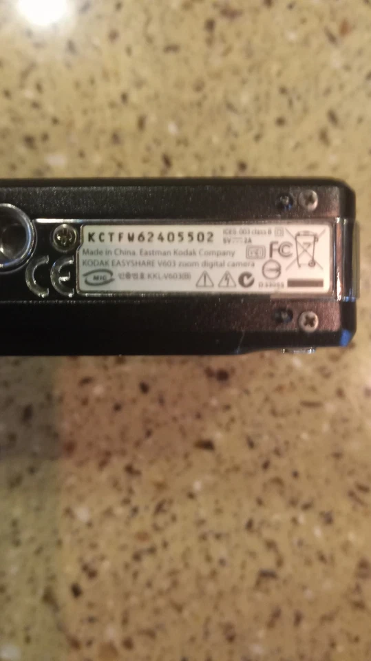 Kodak 6.1 Mega Pixels Easy Share V603 - Image 3 of 4