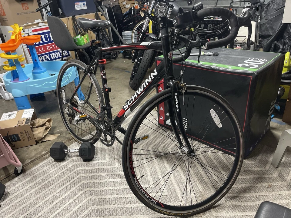 Schwinn Phocus 1600 男式公路自行车 700C 男式 Drop Bar 公路哑光黑色 — 第 3/4 张图片