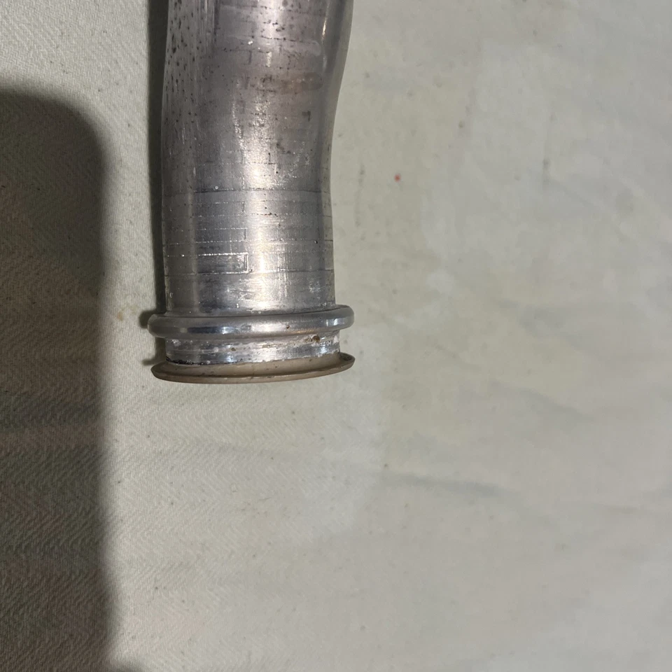 Saab 9-3 SS (9440) B207 Coolant Pump To Thermostat Housing Tube 90490640 - Image 4 of 4