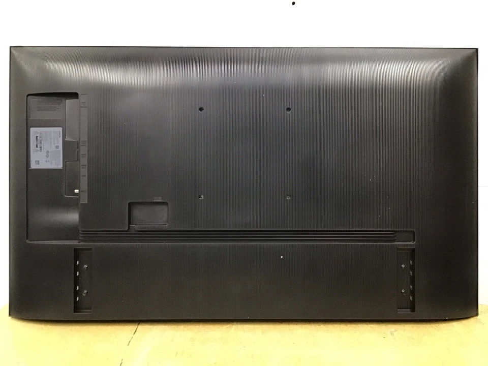 Samsung 50" Crystal UHD 4K HDR Business Pro TV BE50D-H  - Image 4 of 4