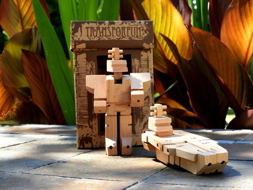 Woobots series 1: Wooden Transforming Robots (Stealth,Beetle,Truck,Bus,Carrier) - Picture 6 of 12