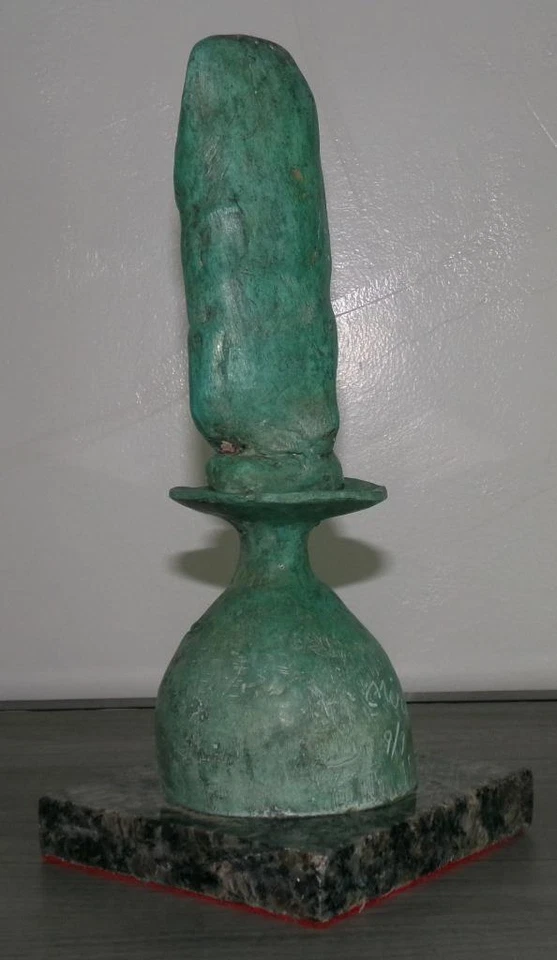 БРОНЗОВАЯ СКУЛЬПТУРА JOAN MIRO «БЮСТ ЧЕЛОВЕКА» ПОДПИСАННАЯ И ПРОНУМЕРОВАННАЯ - Изображение 3 из 4