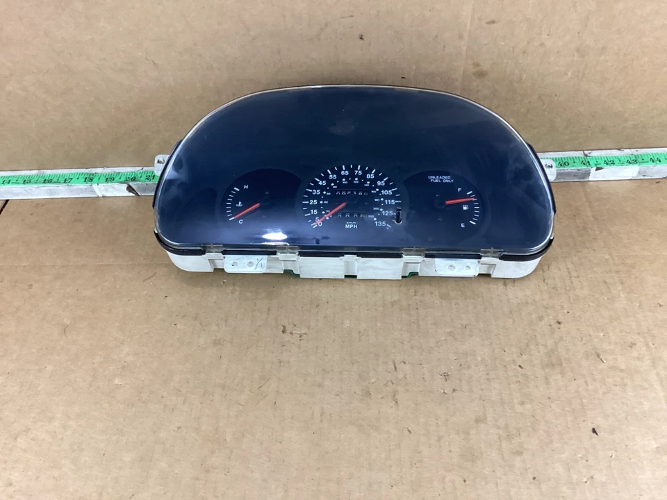 Cuadro de instrumentos velocímetro Kia Sephia 1998-2001 99 k millas 257-61019 Foto 3 de 4