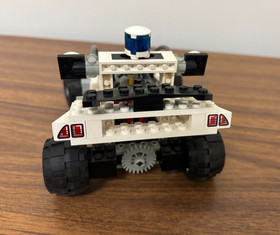 LEGO TECHNIC: Coastal Cop Buggy (8230) with figure and instructions