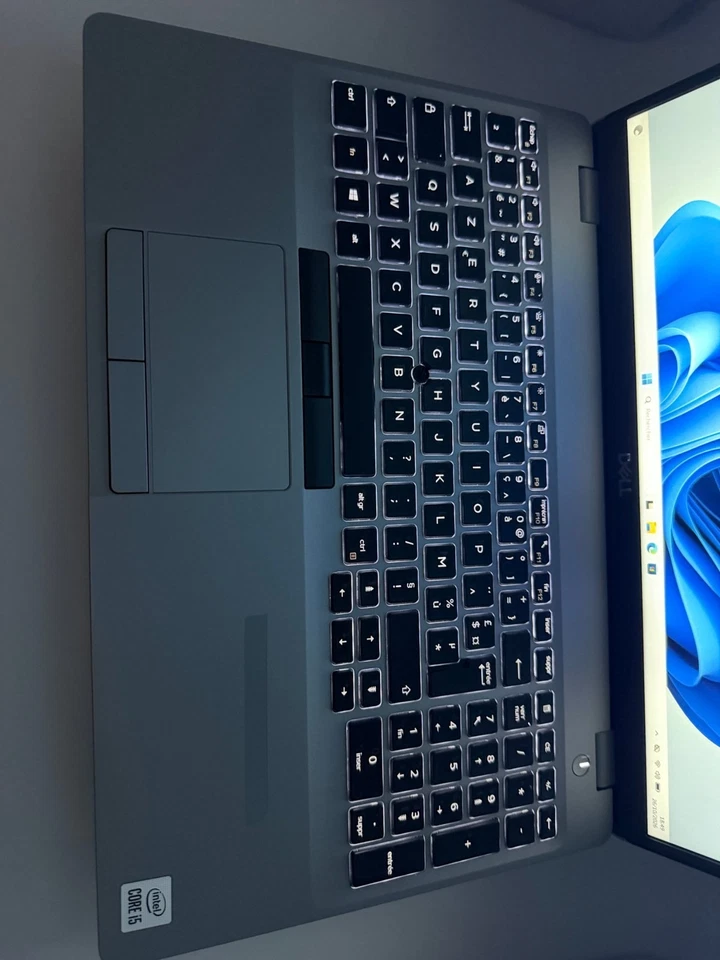 Dell Latitude 5510 · i5-10310U · 8GB · 256GB, photo 4 sur 5
