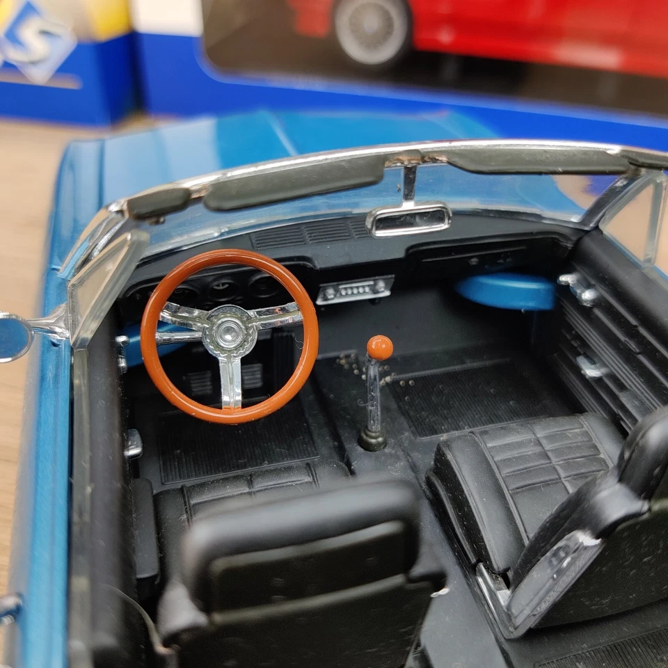 AUTO DA STRADA CHEVROLET CORVAIR MONZA 1969 BLU 1:18 SCIOLTO - Immagine 4 di 4