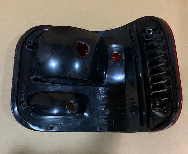 Dodge Ram 3500 1994-2003 furgoneta ram 2500 furgoneta parada trasera lámpara de respaldo 4882685 nuevo OEM Foto 2 de 4