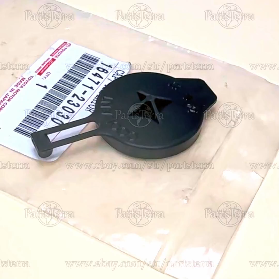 1647123030 OEM Toyota COROLLA YARIS Scion XB Coolant Reservoir