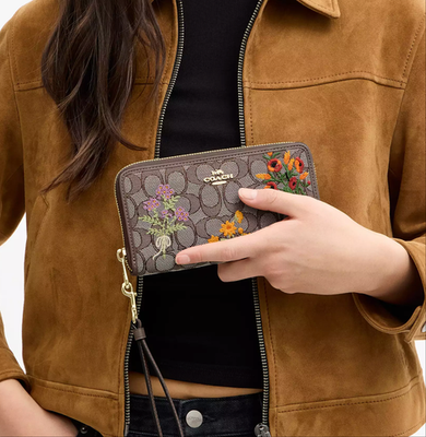 NWT Coach Long Zip Around Wallet In Signature Jacquard Floral