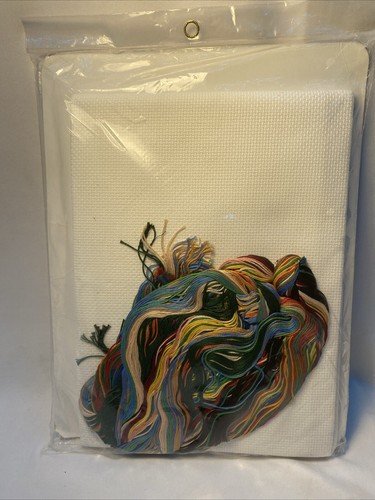 Vintage 1991 Sunset Counted Cross Stitch Kit Old Fashioned Santas Tree Skirt 46” - Picture 5 of 5