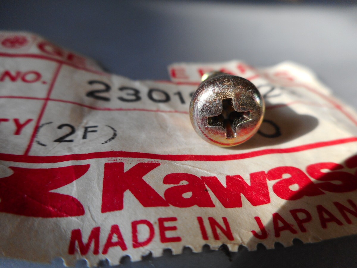 かつにい NOS Kawasaki KZ305 KZ200 Z1 KZ1000 KZ400 KZ250 H1 OEM Headlight