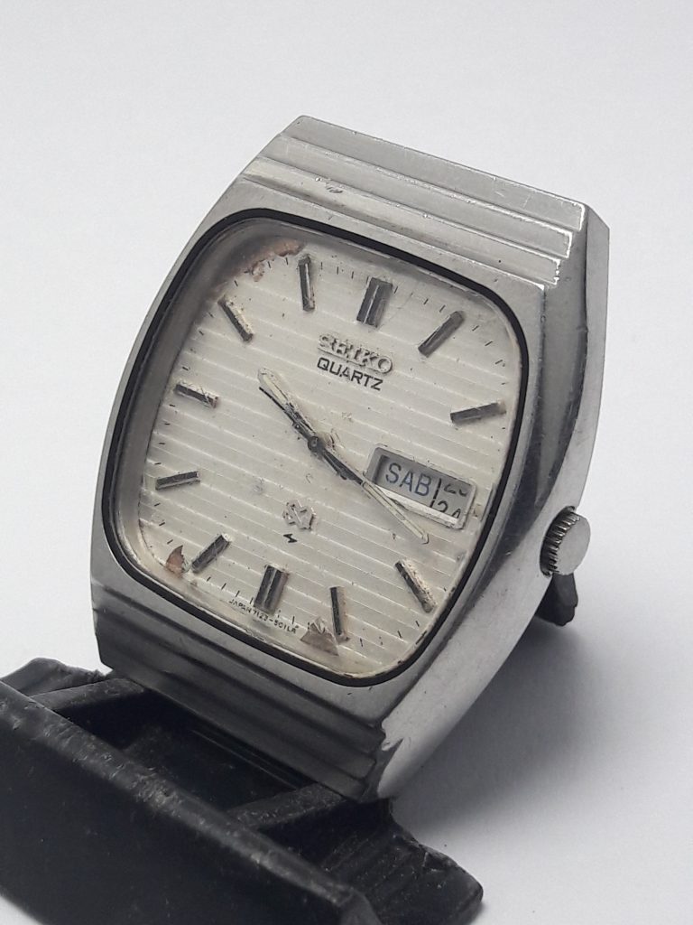 Seiko SQ 7123-5010 E Day/date Vintage Quartz Men's Watch For