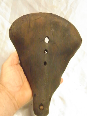 Selle De Vélo Ancienne En Cuir Lamplugh – Collection Cycle – Vintage