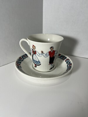 Vintage Figgjo Norway Hardener Dancers Cub And Saucer Set