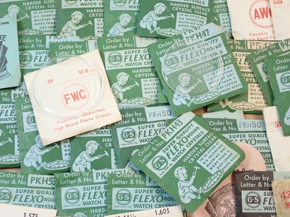 LARGE LOT OF 600+ VINTAGE NOS PLASTIC ROUND POCKET WATCH CRYSTALS PARTS eBay