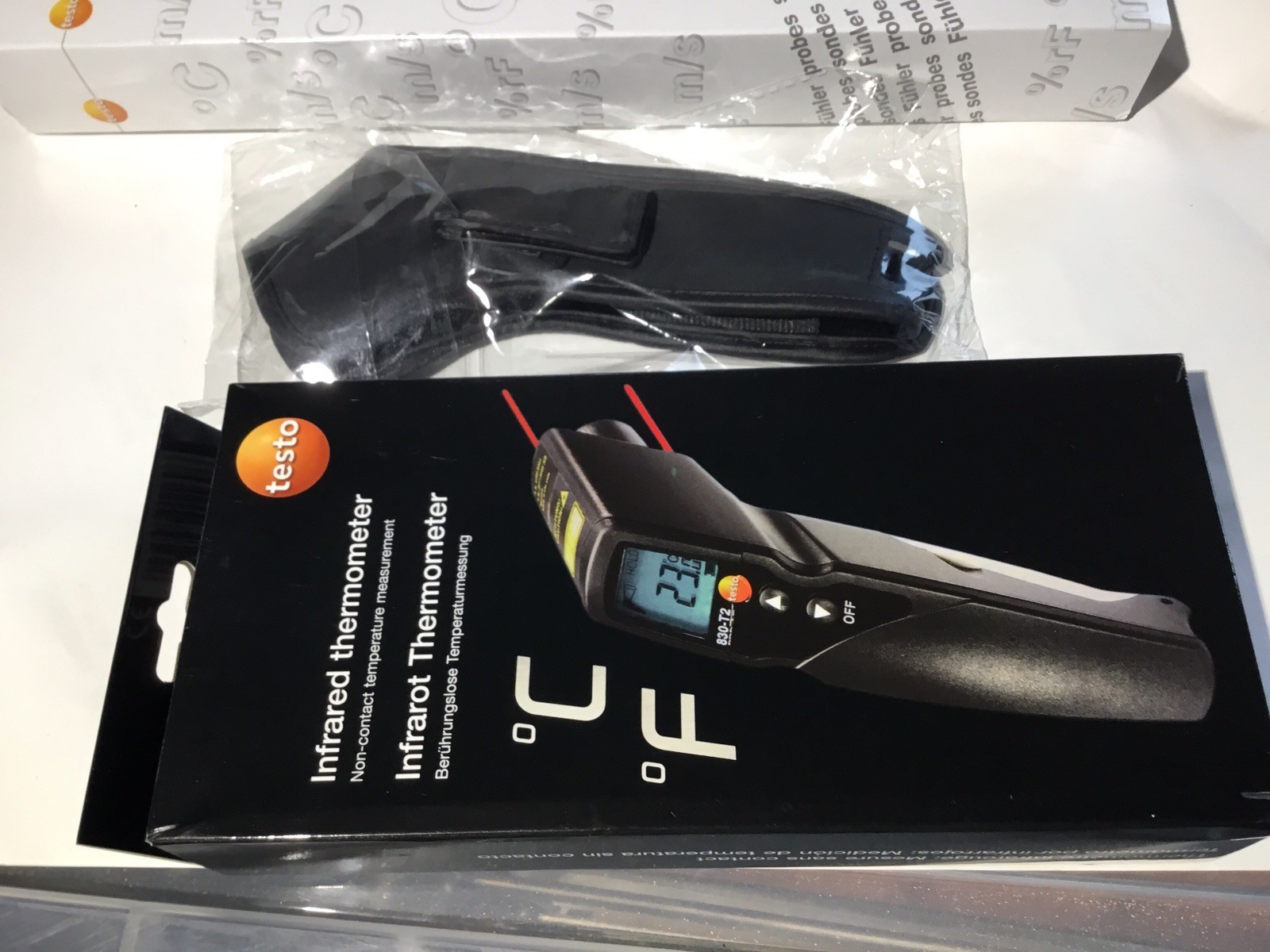 Unused testo 830-T2 - Infrared Thermometer With Prob , Case Opened For Photo’s