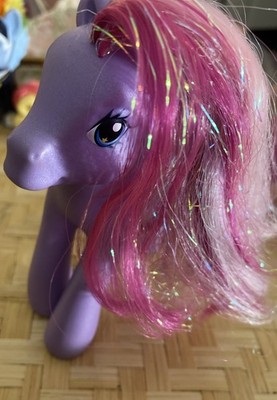 My Little Pony Starsong figure from the Generation 3 (G3) series