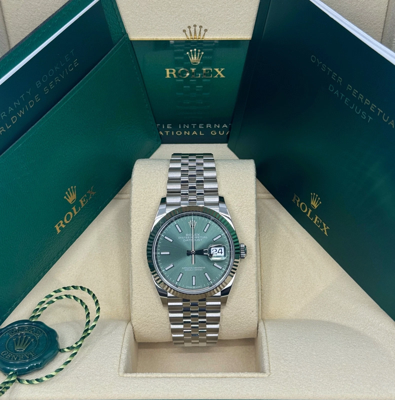 Unworn Rolex Datejust 36mm, Stainless Steel, Green, Jubilee