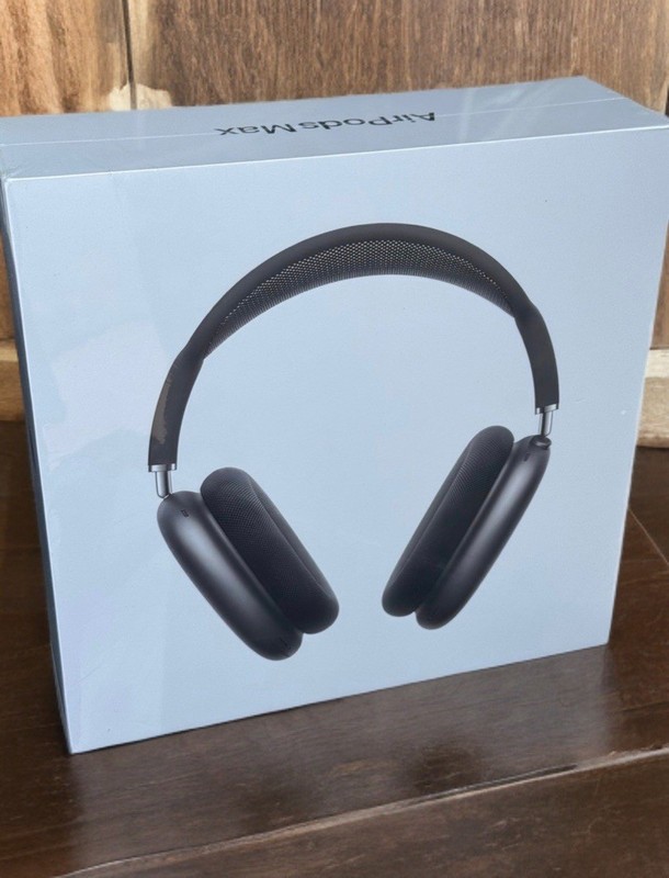 Apple AirPods Max Bluetooth Wireless Over-Ear Headphones Built-In Mic Colors