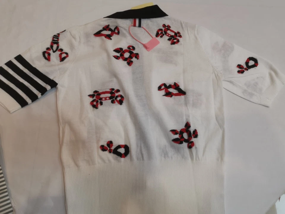 Cárdigan tejido para mujer THOM BROWNE, top adelgazante manga corta Foto 3 de 4