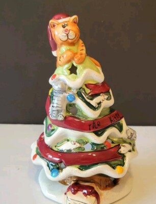 Blue Sky 'The Kitty Tree''  T-Lite house