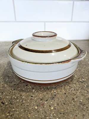Mocha Round Casserole w Lid Japan Brown Bean Pot Speckled Unmarked Otagiri Style