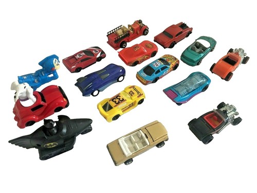 2008 Hot Wheels Team: Engine Revealers – Sooo Fast, Collectible Toy Car With Revealable Engine Feature - View #7