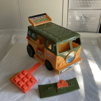 Playmates -TMNT -Teenage Mutant Hero Turtles Party Wagon - Teenage Mutant Ninja