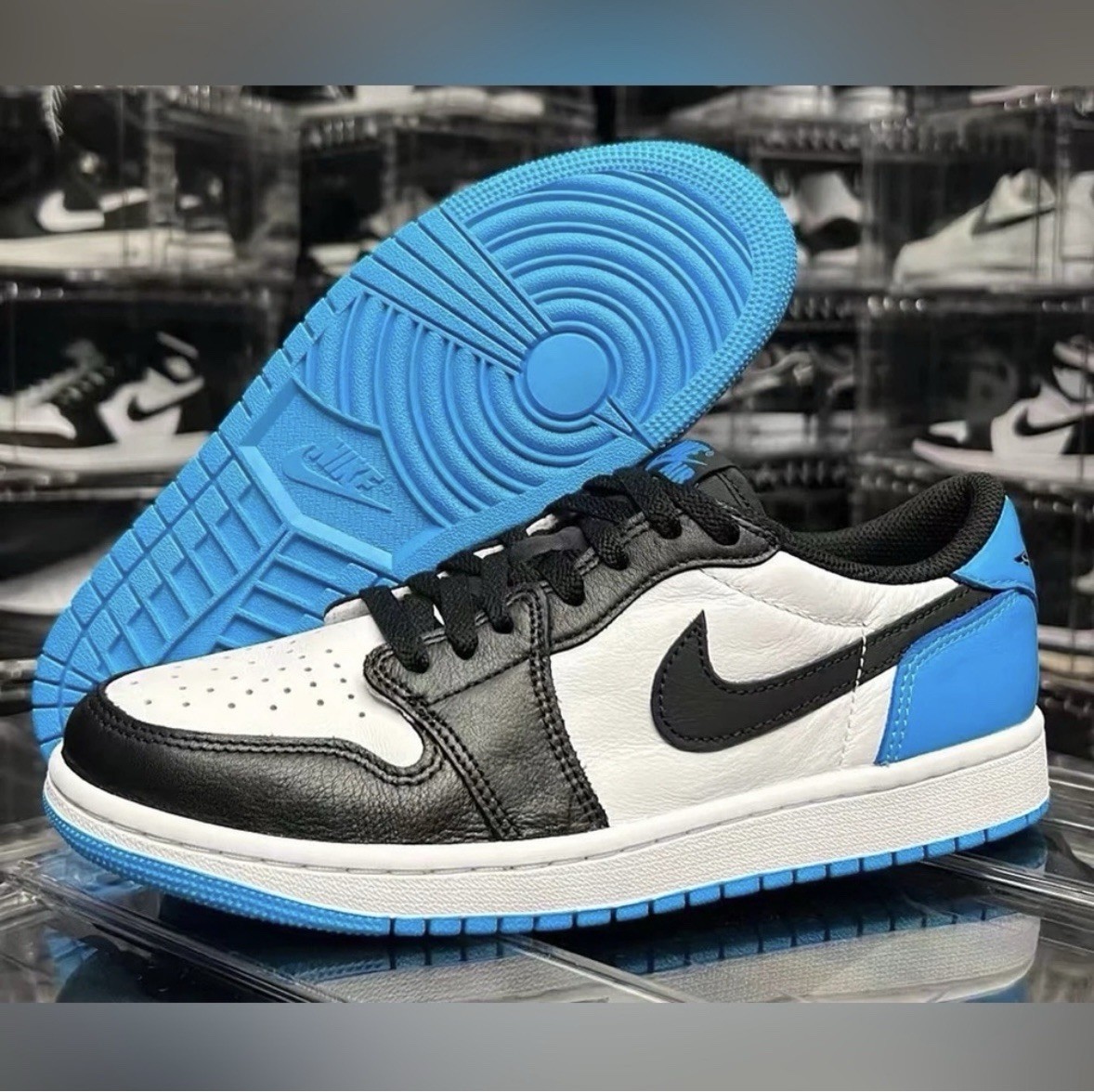 Nike Air Jordan 1 Retro Low OG UNC Powder Blue Black Size 8