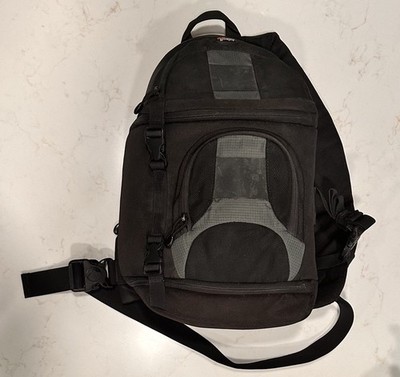 LOWEPRO Slingshot 200 AW Shoulder Sling Camera Backpack D SLR Padded