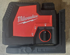 Milwaukee Red Lithium USB Green Cross Line & Plumb Points Laser Model# 3522-20