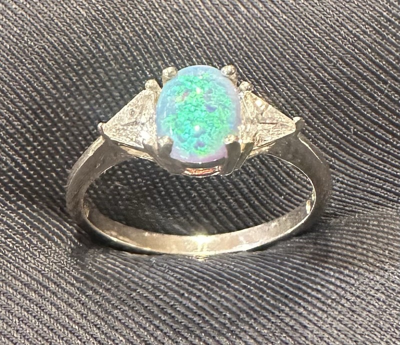 Vintage AVON Sterling Silver Vibrant Synthetic Opal & CZ Ring Size 9
