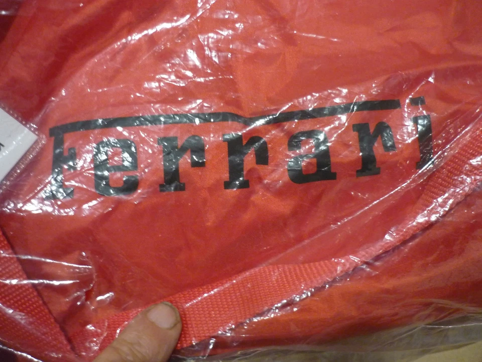 Ferrari 458,488,F8 - Cubierta interior del coche y bolsa completa -P/N 86323500 Foto 2 de 4