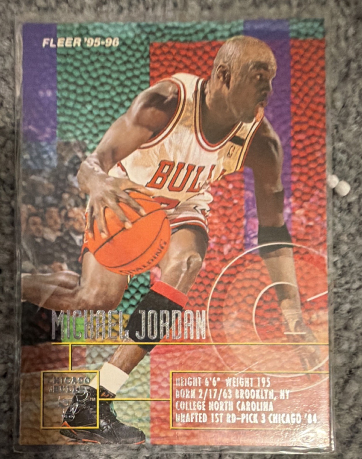 Fleer 1995-96 Michael Jordan #22 Chicago Bulls NBA Basketball Card Base Set