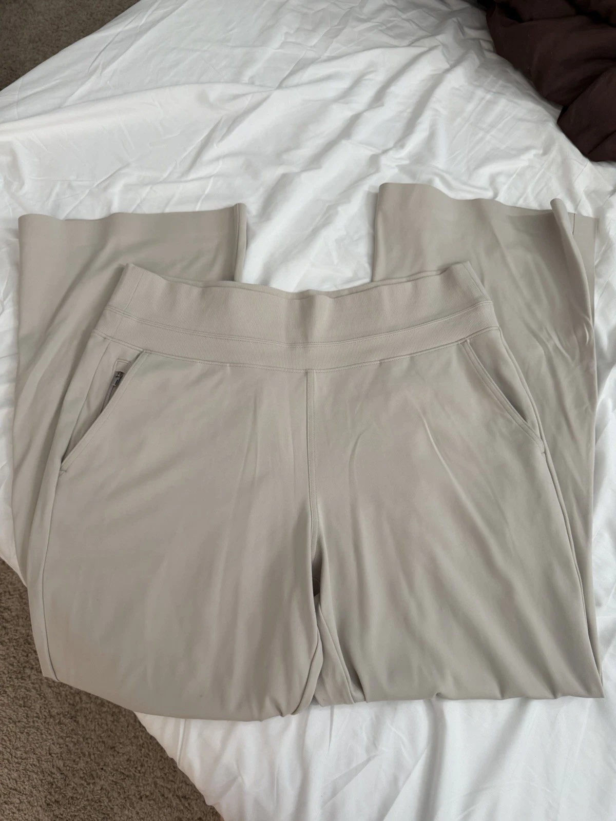 Athleta Women's Beige Ribbed Pull-On Ankle Pants XL Regular Elastic Waist