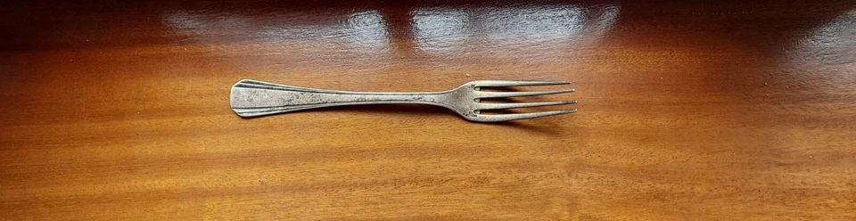 Tenedor y cuchara de plata Art Deco con patrón boreal de la década de 1920 por Christofle Foto 4 de 4