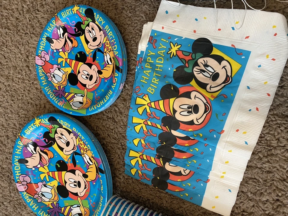 Винтажный Disney Микки день рождения вечеринки расходные материалы салфетки тарелки чашки 73 изделия лот - Изображение 3 из 4