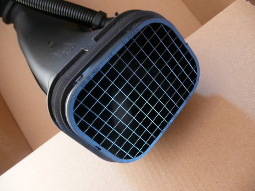 NEW GENUINE BMW 7 SER F01 F02 FILTERED AIR PIPE 13717800078 FAST DISPATCH - Picture 4 of 6