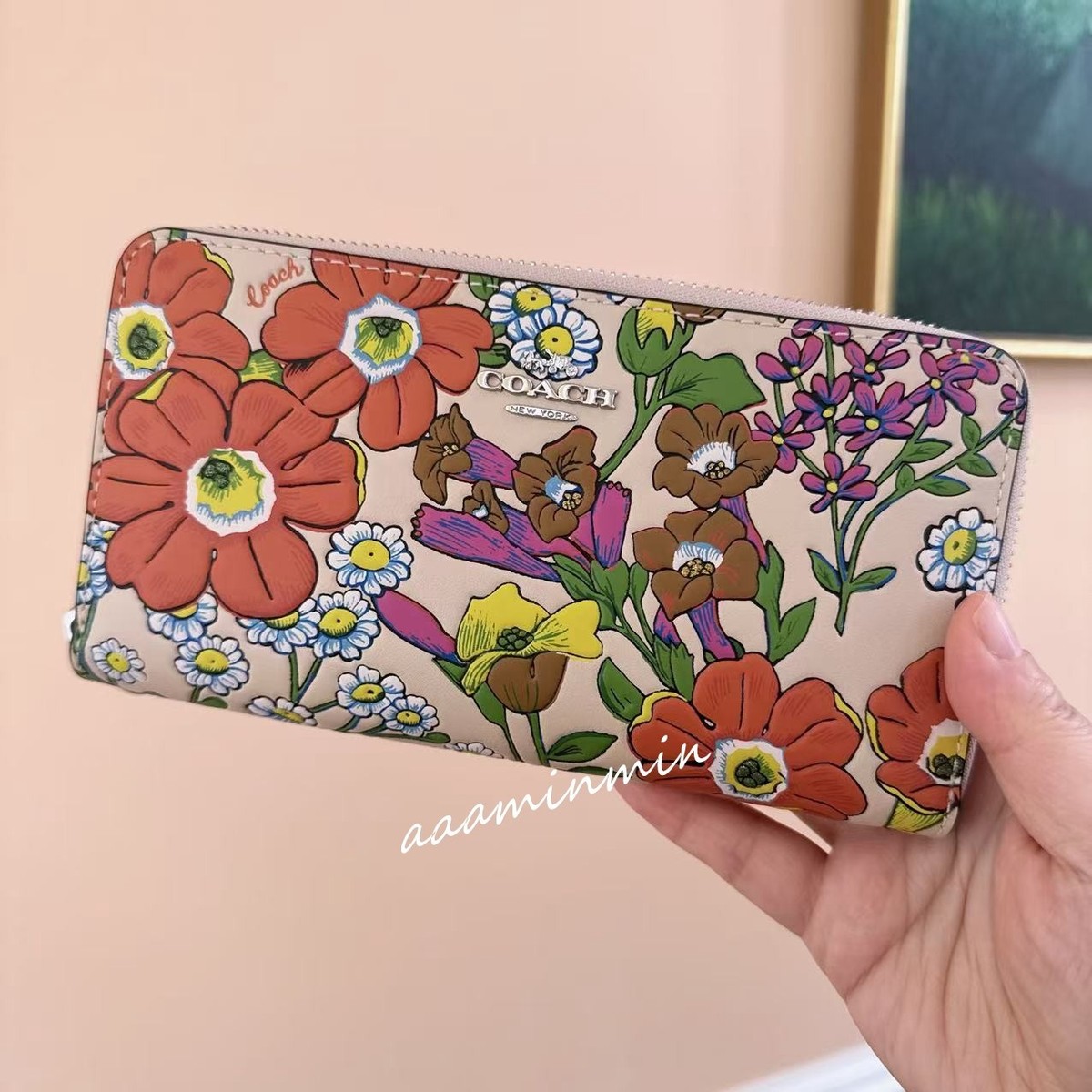 NWT COACH LONG ZIP AROUND WALLET WITH FLORAL PRINT IVORY/MULTI