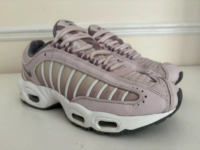 Baskets de course femme Nike Air Max Tailwind 4 à peine roses taille UK 7 - Photo 1/4