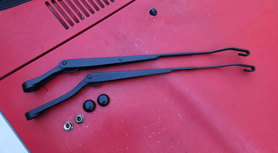 1996-2004 Nissan Pathfinder OEM Front Windshield Wiper Arm Set (L/R) Repainted