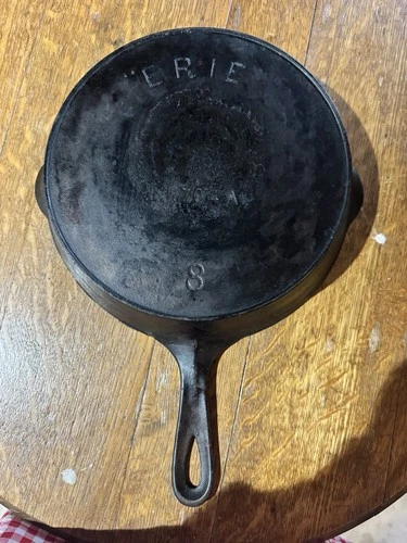 Antique Cast Iron Skillet Erie Number 8 Sits Flat Pre-Griswold 704 A