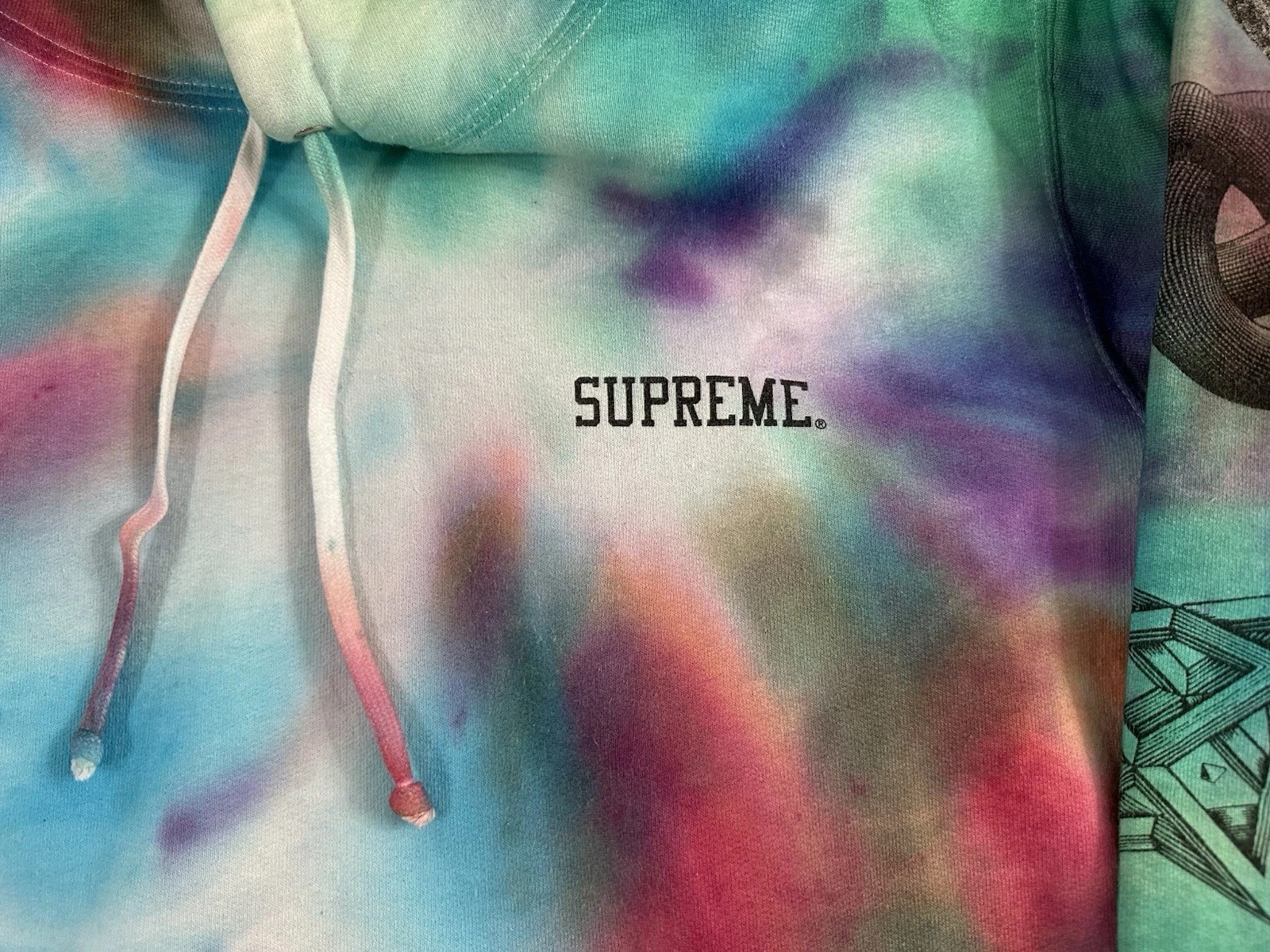 Supreme x M.C. nuovo Escher Felpa con Cappuccio Bianca Taglia Media GRANDE Personalizzata Tie Dye Mcm