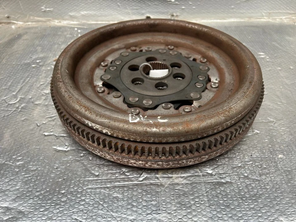 Volkswagen Golf V 2007 Zweimassenschwungrad 03G105266CG 2007 77kW UTO54472 - Bild 3 von 4