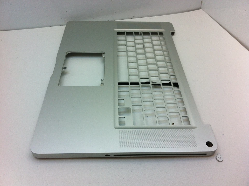 Apple MacBook Pro 15" 15.4" A1286 2011 Original Top Case Palmrest 613-8943-A 197 - Image 3 of 4